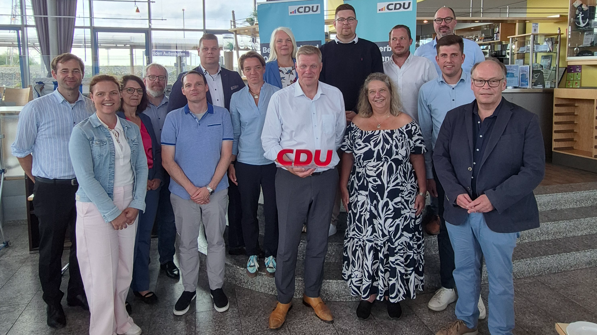 CDU-Bezirksparteitag in Emden - Ulf Thiele MdL im Amt best�tigt